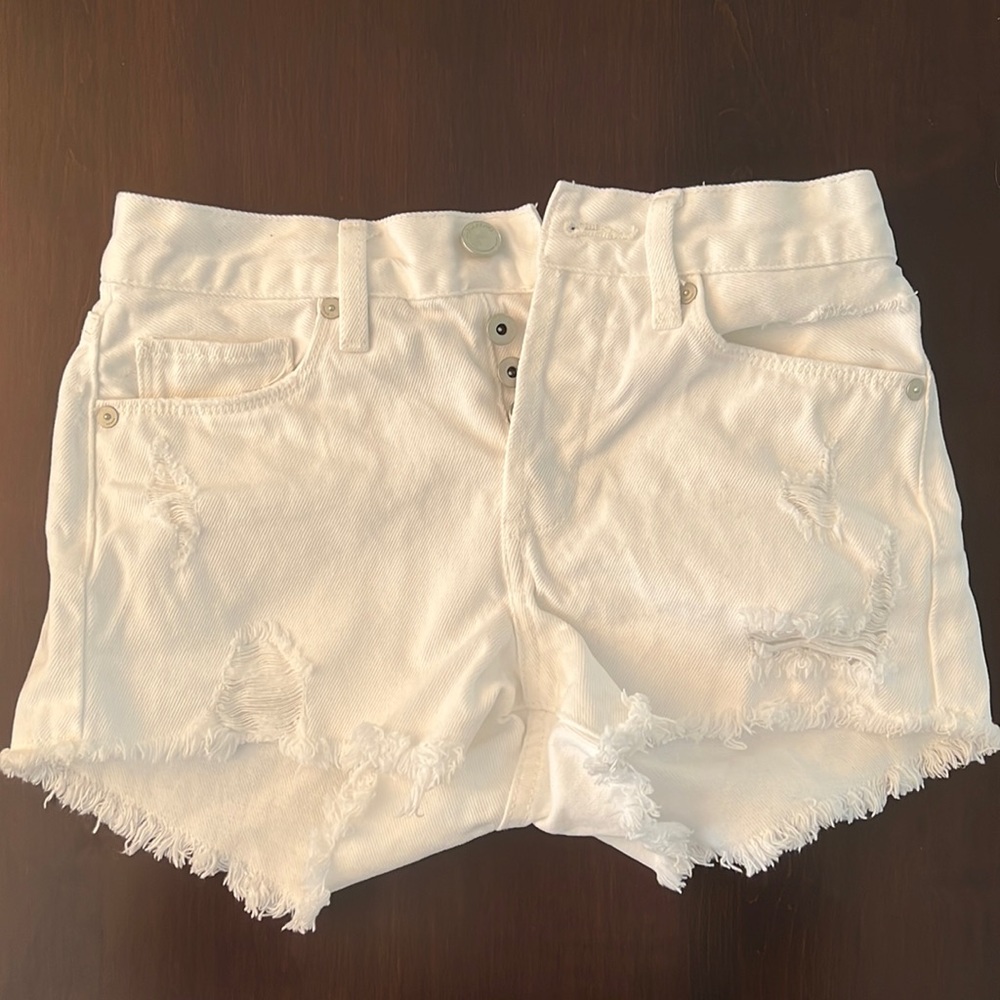 BlankNYC Shorts white distressed size 24